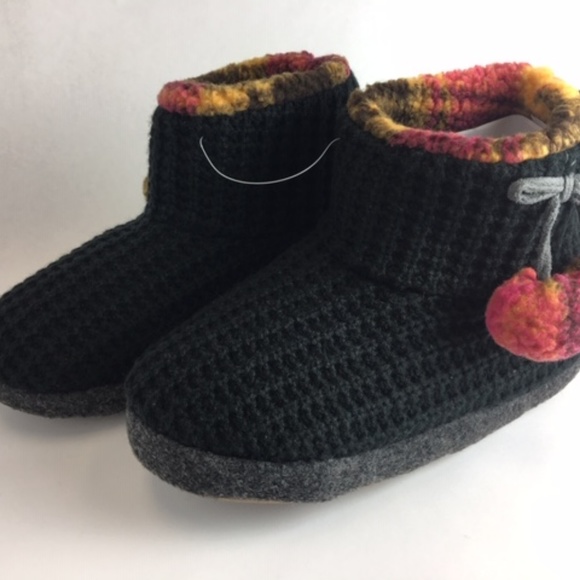 Cuddl Duds Fleece Lined Ankle Bootie Slippers - Picture 7 of 8